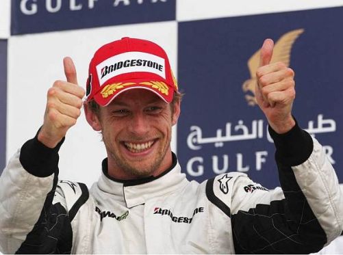 Jenson Button: Zwei Daumen nach oben, aber schon Saisonsieg Nummer drei!