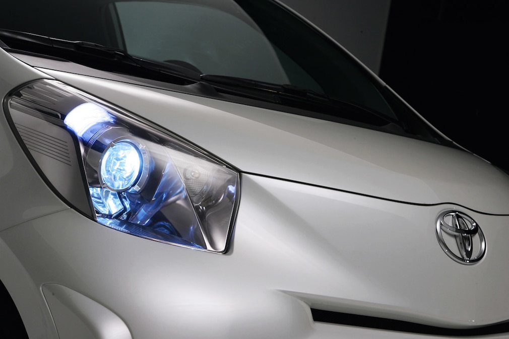 Toyota iQ