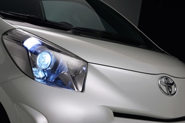 Toyota iQ