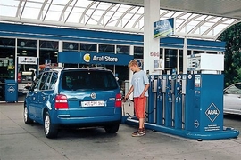 Aral/BP erwartet 2009 keine erheblichen Spritpreissteigerungen.