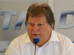 Mercedes-Motorsportchef Norbert Haug hütet sich vor Vorhersagen für 2009