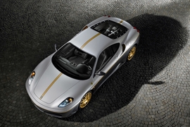 Ferrari F430 für Erdbebenopfer