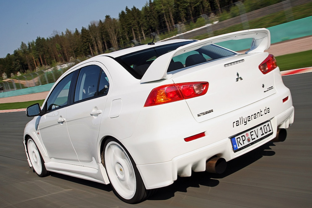 Mitsubishi DeFries Lancer Evolution