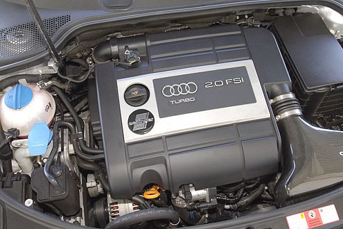 Kraft satt: 310 PS mobilisiert der Vierzylinder im Oettinger-A3.