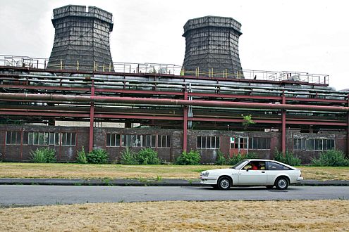 Da hat die Zeit ihre Spuren hinterlassen: unser Opel Manta auf dem Gelände der Zeche Zollverein in Essen.