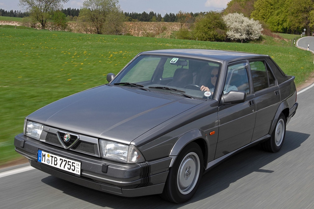 Alfa Romeo 75 Turbo