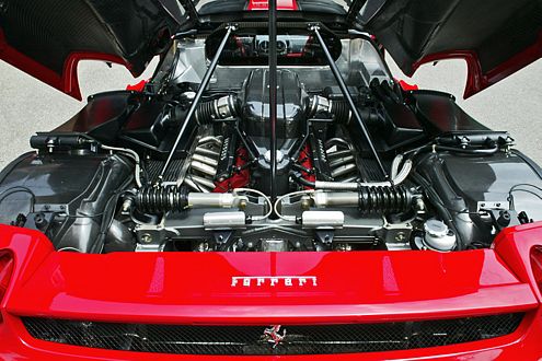 Serientechnik: Im P 4/5 Pininfarina werkelt der V12 aus dem Scaglietti.