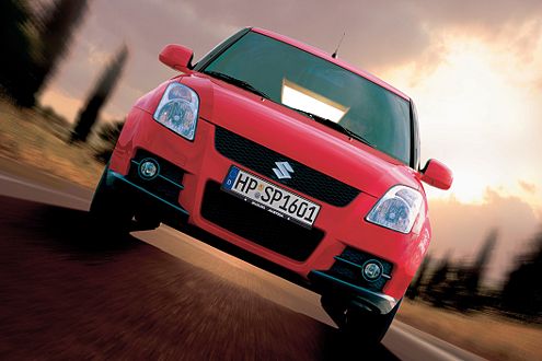 Schräger Kurvenschreck: Mit dem Swift Sport will Suzuki das Kleinwagen-Segment aufmischen.