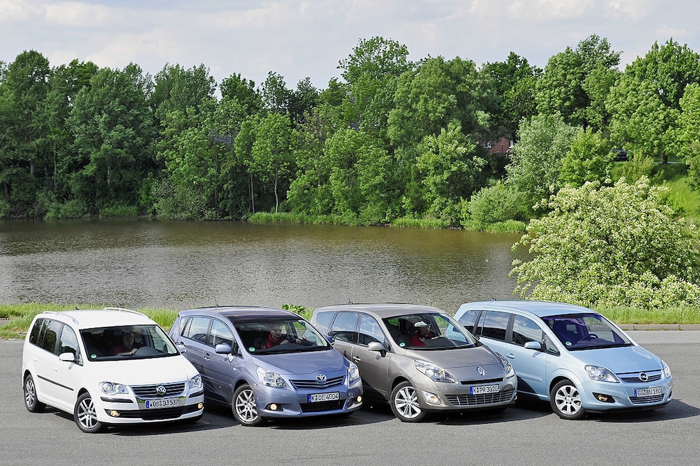 VW Touran 2.0 TDI Toyota Verso 2.0 D-4D Renault Grand Scénic dCi 130 Opel Zafira 1.7 CDTI