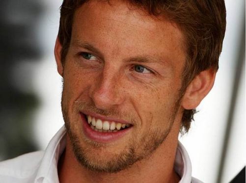 So lächeln Siegertypen: Für Jenson Button läuft es derzeit wie am Schnürchen