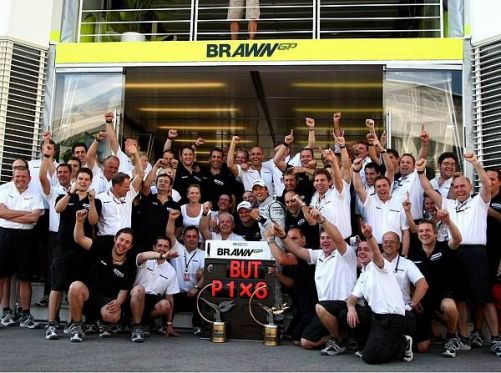 Jenson Button und das Brawn-Team: Wieder ist Jubeln angesagt