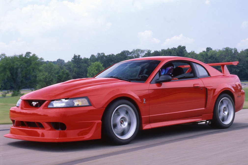 2000 Ford Mustang