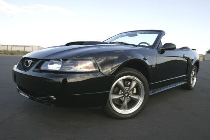 2004 Ford Mustang GT