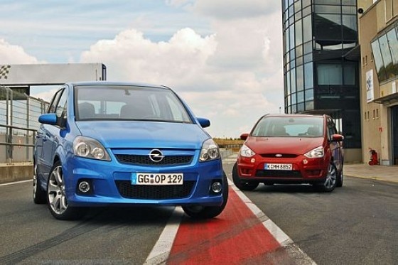 Test Ford S-Max 2.5 gegen Opel Zafira OPC