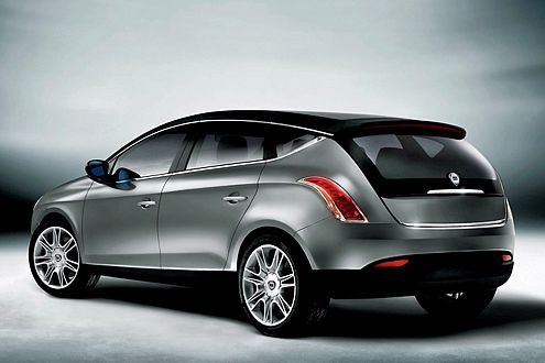 Stilvoll: Das Heckfenster der Delta-Studie kommt ohne Rahmen aus.