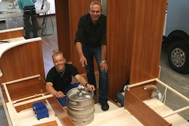 PR-Gag: Dethleffs baut das "Männermobil".