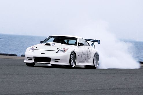 Burnouts, Drifts und Höllen-Sound: ein 350Z der Extreme.