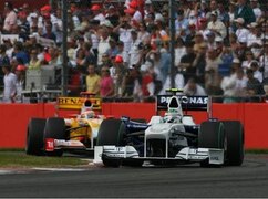 Rundenlang hielt Nick Heidfeld Fernando Alonso erfolgreich hinter sich