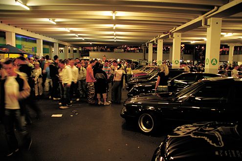 10.000 Besucher und 4000 Autos: Die Carnight boomt.