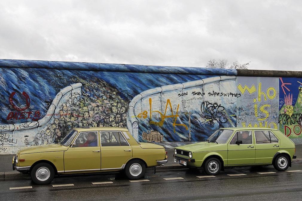 VW Golf gegen Wartburg 353