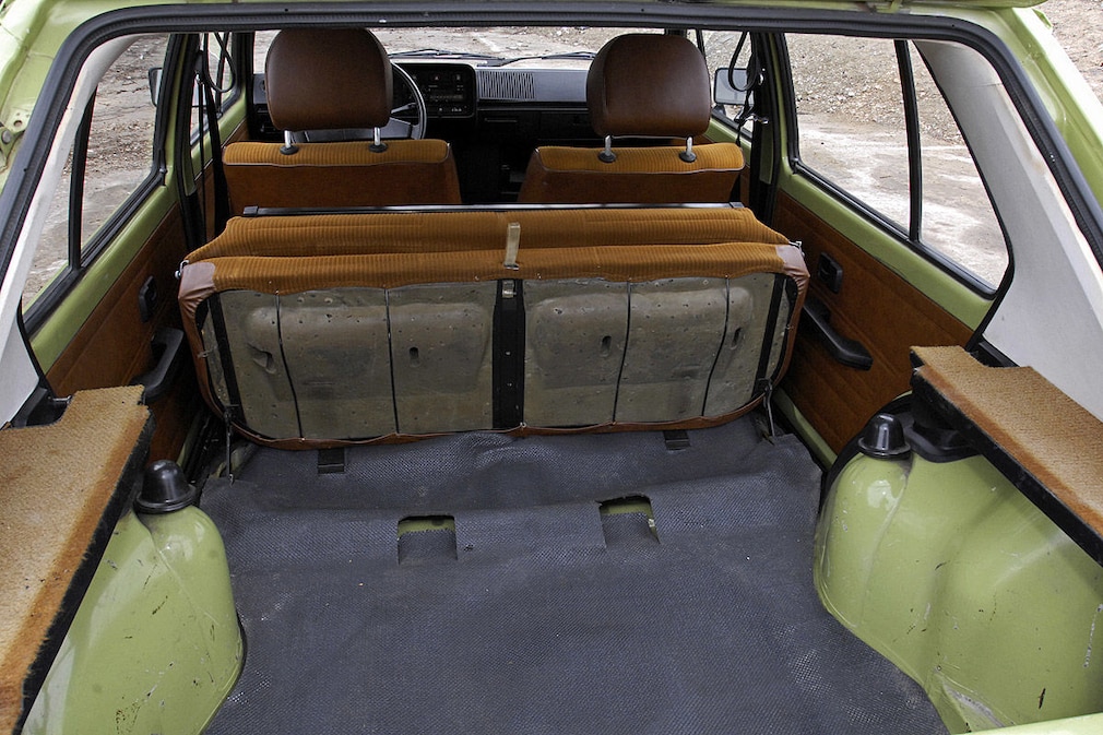 VW Golf gegen Wartburg 353