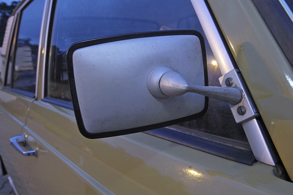 VW Golf gegen Wartburg 353