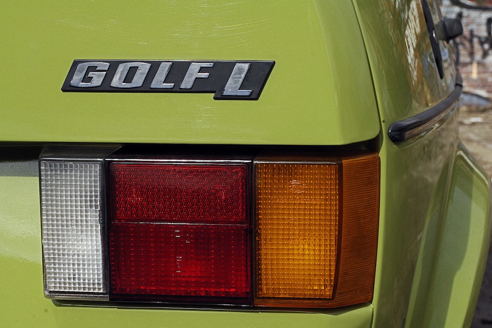 VW Golf gegen Wartburg 353