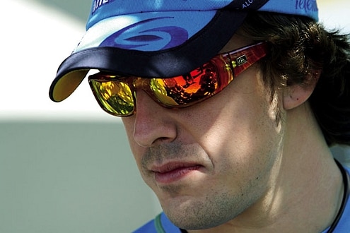 Nach der Kritik an der FIA droht Fernando Alonso Punktabzug.