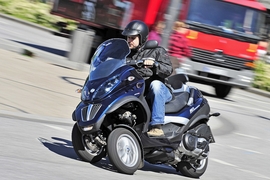 Piaggio MP3 LT