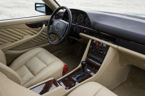 Mercedes 560 SEC (C 126)