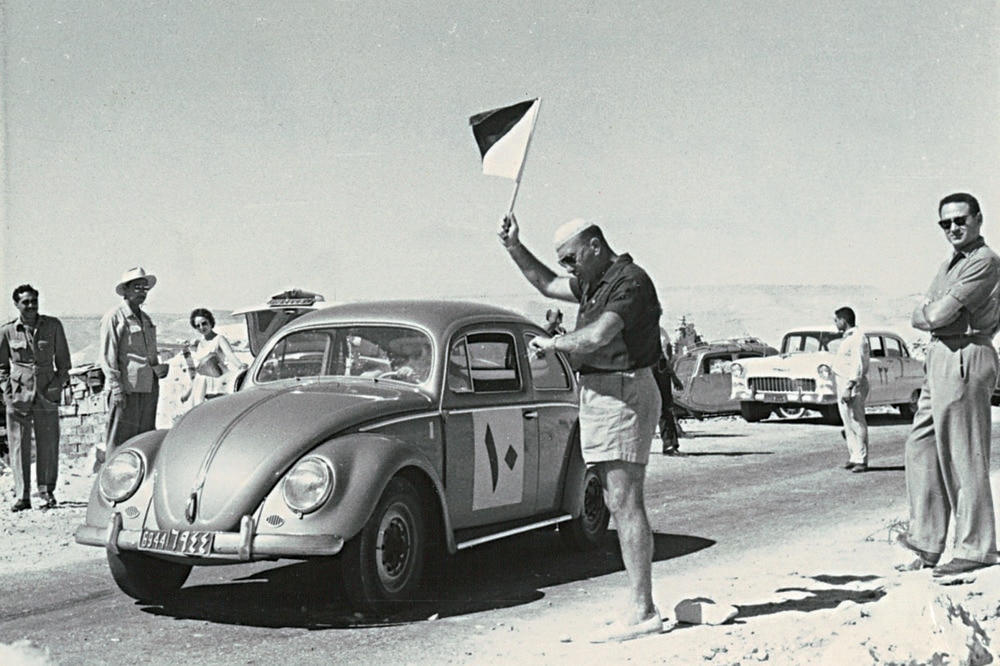 Ausstellung "Mit dem Käfer durch die Wüste"