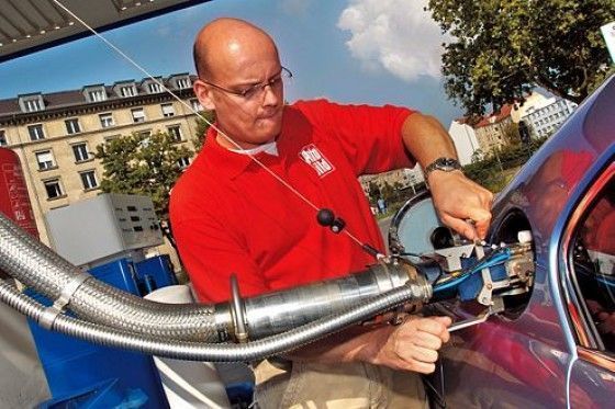 Das erste Wasserstoff-Serienauto