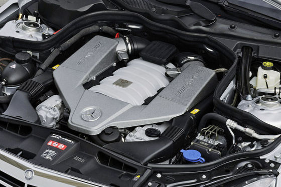 Motor Mercedes E 63 AMG