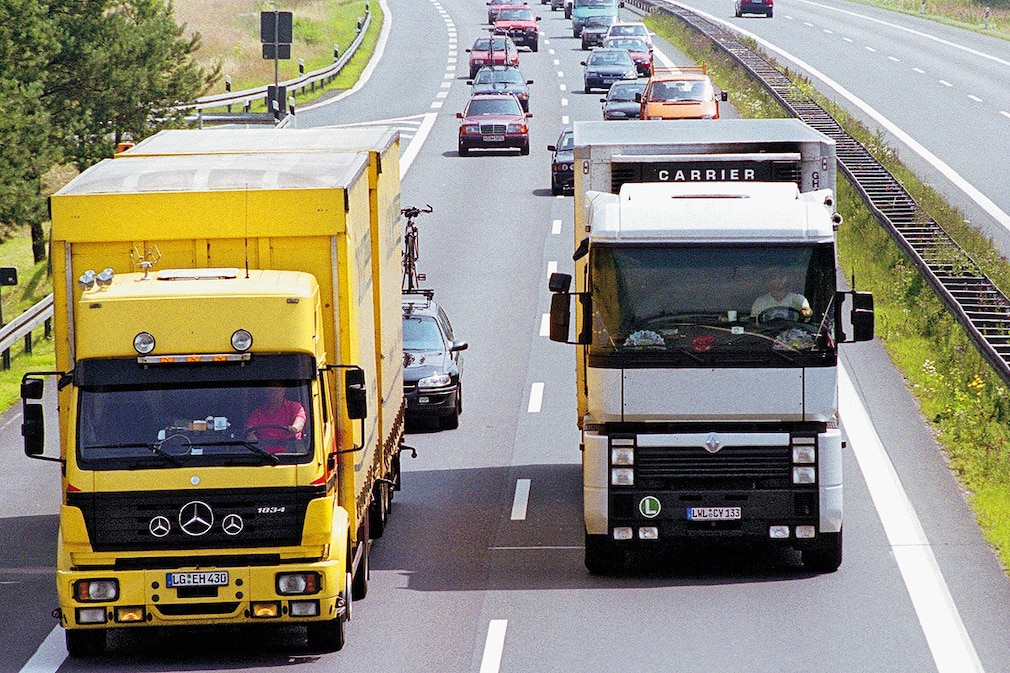 Lkw-Überholvorgang