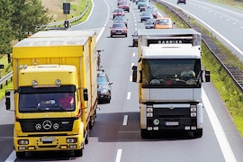 Lkw-Überholvorgang