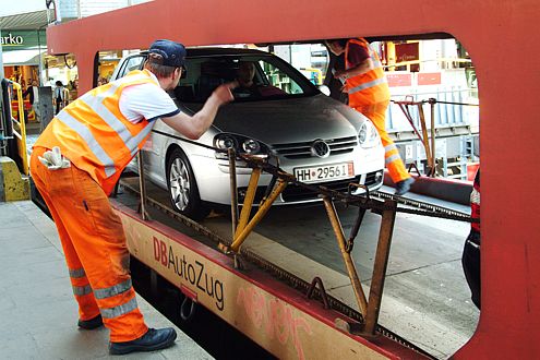 Klar zur Reise: Bei den Angestellten von DB Autozug sind Sie in guten Händen.