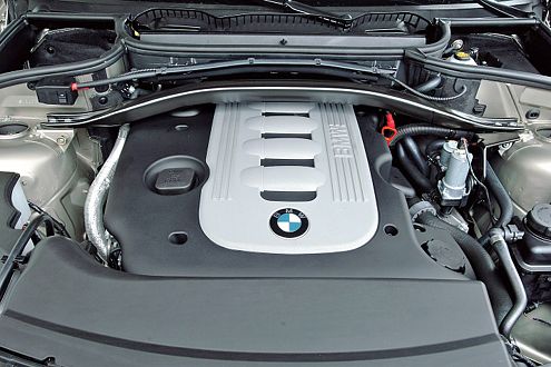 Freudenspender: Mit Biturbo-Diesel und 286 PS geht im BMW die Post ab.