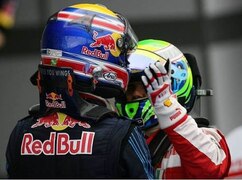 Felipe Massa gratuliert Mark Webber zum ersten Formel-1-Sieg