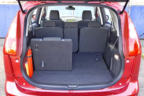 1566 Liter – der Mazda schluckt ordentlich Gepäck.