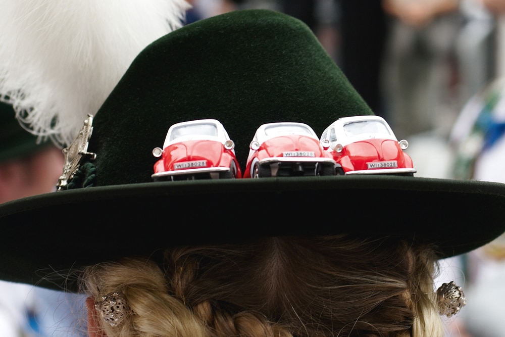 BMW versteckt Mini-Isettas in München