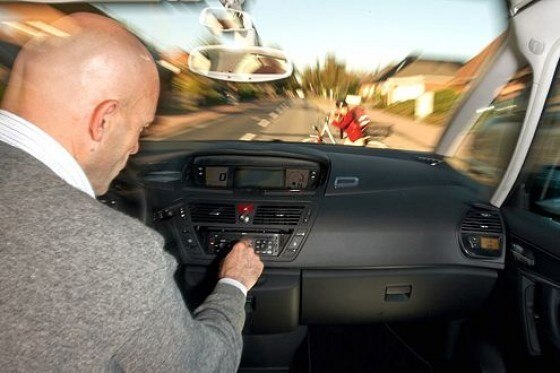 Elf Autos im Bedienungs-Test