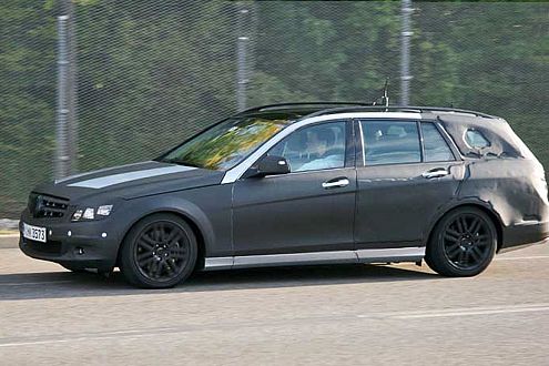 Erst Limousine, dann T-Modell: 2007 kommt die C-Klasse neu.