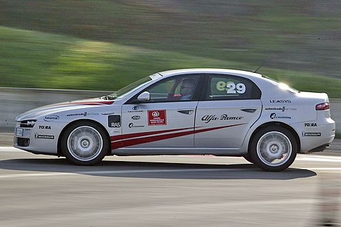 Taugt auch für die Rennstrecke: der Alfa 159 mit der neuen Q-Tronic.