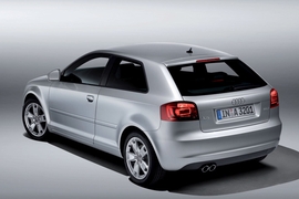 Audi erhöht die Preise zum 1. September 2009 um knapp ein Prozent.