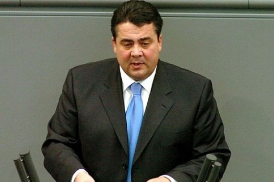 Umweltminister fordert CO2-Steuer