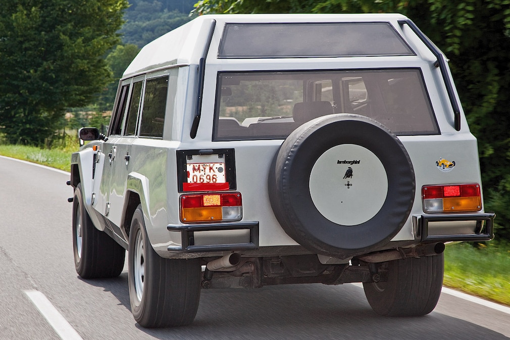 Lamborghini LM 002 Shooting Brake