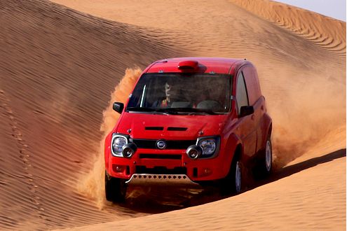 Am 6. Januar 2007 startet die Rallye Dakar – mit dem Panda Cross Dakar.