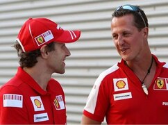 Luca Badoer mit Michael Schumacher, der ihm mit Rat und Tat zur Seite steht