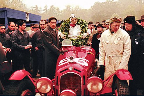 Ferrari als Rennstall-Gründer: Für seinen Erfolg musste il Commendatore manch hohen Preis bezahlen.