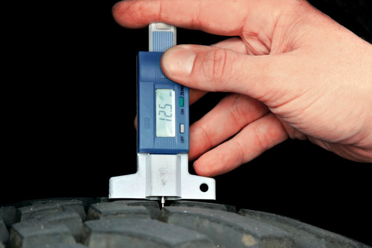 Reifenprofil Tiefenmesser